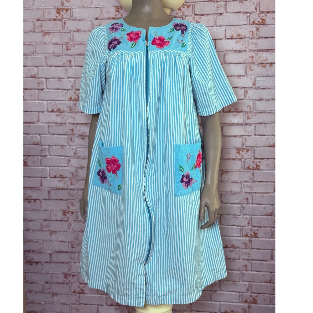 Go Softly Patio Blue White Striped Floral Embroidered Zip House Dress Muumuu  S